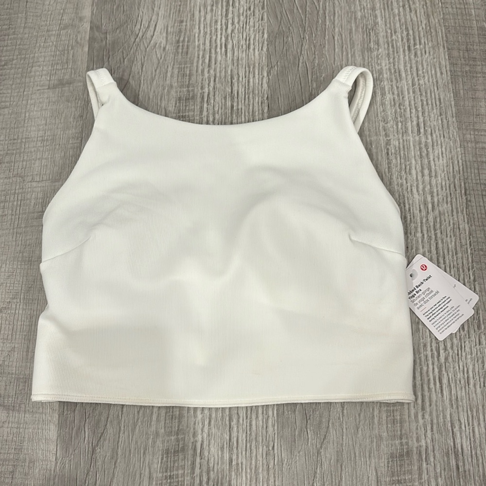 Lululemon Ribbed Back-Twist Yoga Bra Light Support, C/D Cup Size 6 NEW, TAGS ON